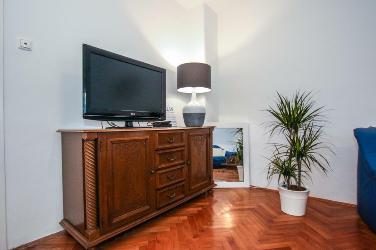 Apartman Mila Apartment โปเรช ภายนอก รูปภาพ