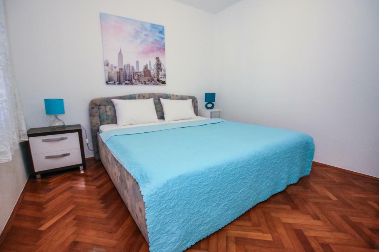 Apartman Mila Apartment โปเรช ภายนอก รูปภาพ